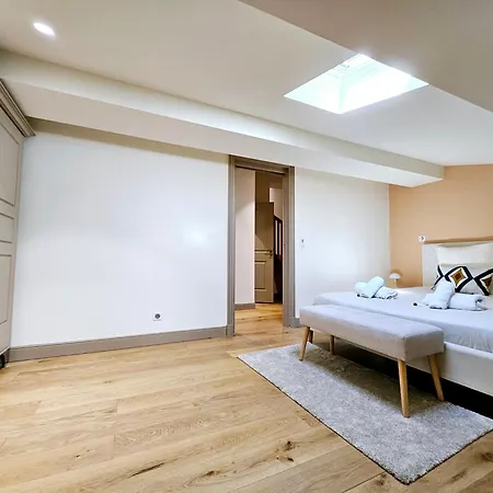 L'aubernon Authentique - Deux Pas De La *